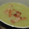 Velouté de pommes de terre épicé au lard