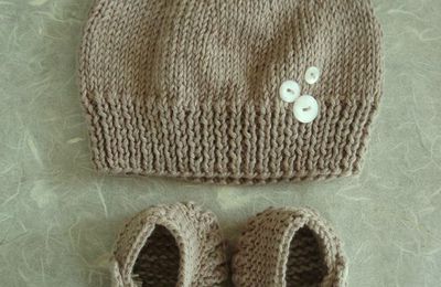 Layette - Bonnet + Chaussons 3-4 mois