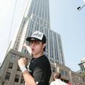 Show Luo Goes to New York - Dream Come True! Teacher Willing to Date Him?