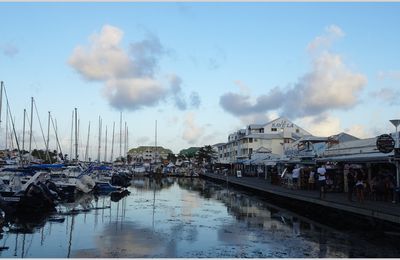 Coucher de soleil sur le port