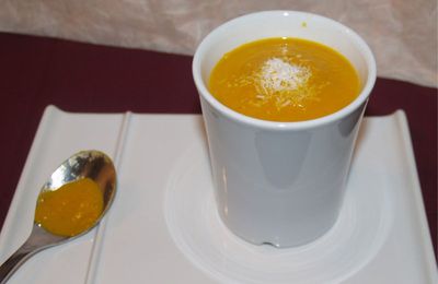 Soupe carotte, coco et épices