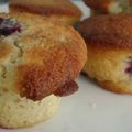 Muffins aux fruits rouges et à la noix de coco