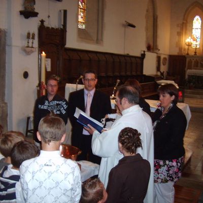 30  juin 2008  à COURCY réunion  de famille  autour  de  JULIA