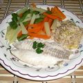 Filets de rascasse à l'effilochée de poireaux-lardons et légumes vapeur