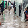 !!Génocide à Gaza: J 357!! Gaza: pouvez-vous simplement imaginer ce que représente les camps de déplacés vivant sous des milliers de tentes?