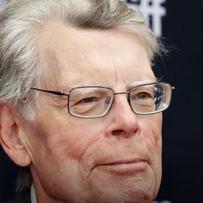 Stephen King : une vidéo choc contre Trump à voir sur Veedz