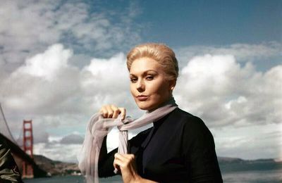 KIM NOVAK