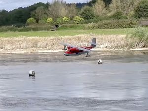 Aujourd’hui, un hydravion bimoteur, le Short S.26 Sealand