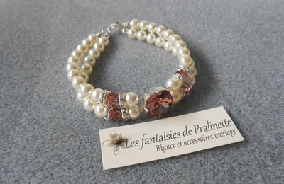 Des bijoux de mariage en perles, avec touches de vieux rose