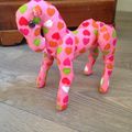 Petit cheval à coeurs