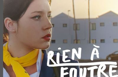  sur Ciné + :volez au côté d'Adèle Exarchopoulos dans "Rien à foutre" ✈️