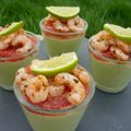 Verrine fraîcheur: avocat/pamplemousse/crevettes