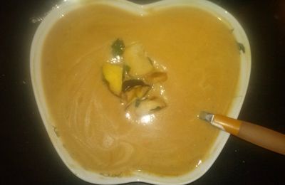 velouté de courges et chataignes parsemé de cèpe 