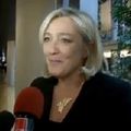  Prières de rues-Marine Le Pen : "je suis poursuivie pour avoir dénoncé quelque chose d'illégal" (vidéo BFMTV 11/12/2012)