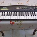 SYNTHETISSEUR BONTEMPI  AVEC MAGNETHO K7 40 TOUCHES/