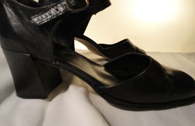 Chaussures à talon en cuir noir