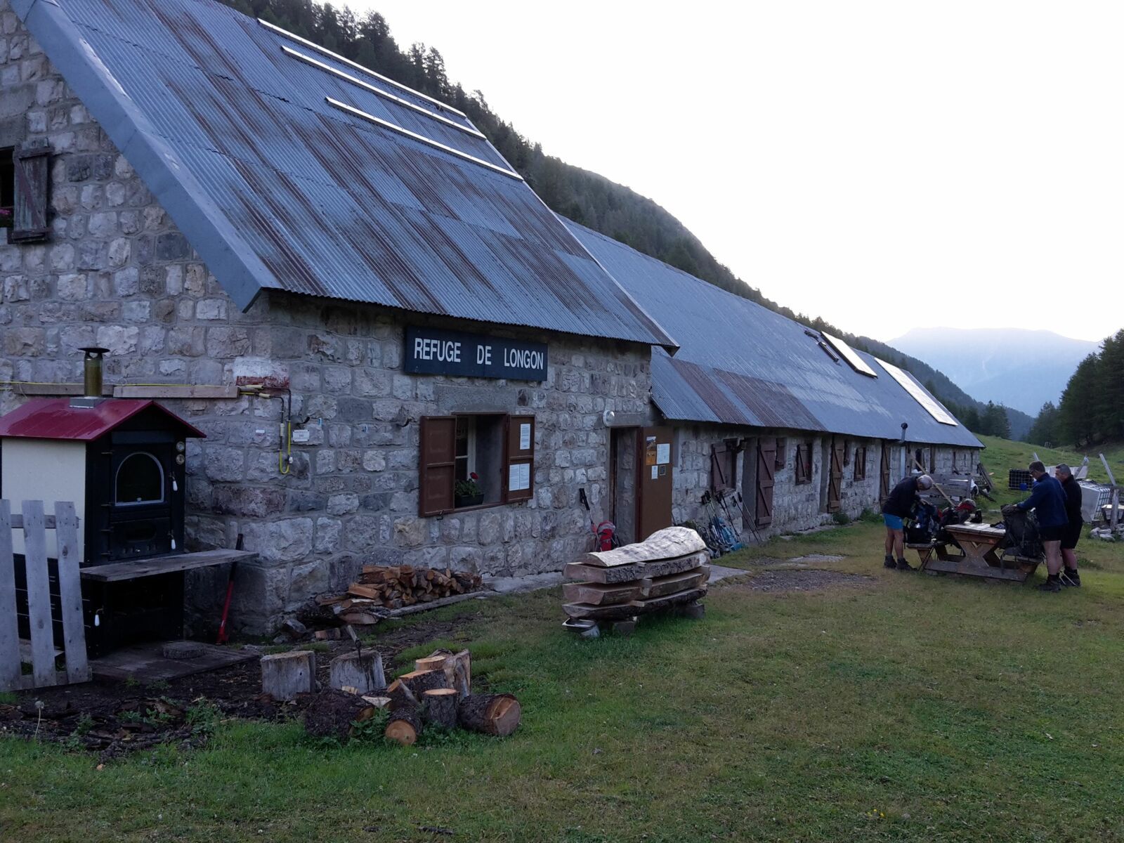 Aspremont, Ste Claire, Levens, Chapelle St Antoine, Col Castel Gineste, Brèche du Brec, Col de Gratteloup, Col des Fournès, Col d’Andrion, Collet des Trous, Baisse de la Combe, Le Perthus, Col des deux Caires, Col du Varaire, La Bolline, Rimplas, St Sauveur sur Tinée, Roure, Rougios, Vacherie de Roure, Portes de Longon, Col de Moulines, Col de Crousette, Col de Blainon, Auron, St Etienne de Tinée, Col d’Anelle, Col de la Colombière, Bousiéyas, Col des Fourches, Pas de la Cavale, Lac du Lauzanier, Pont Rouge, GR5