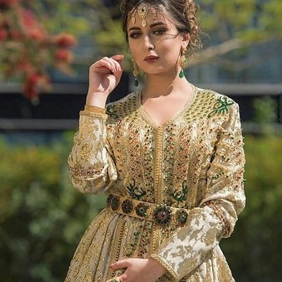 Location caftan et takchita marocaine en ligne