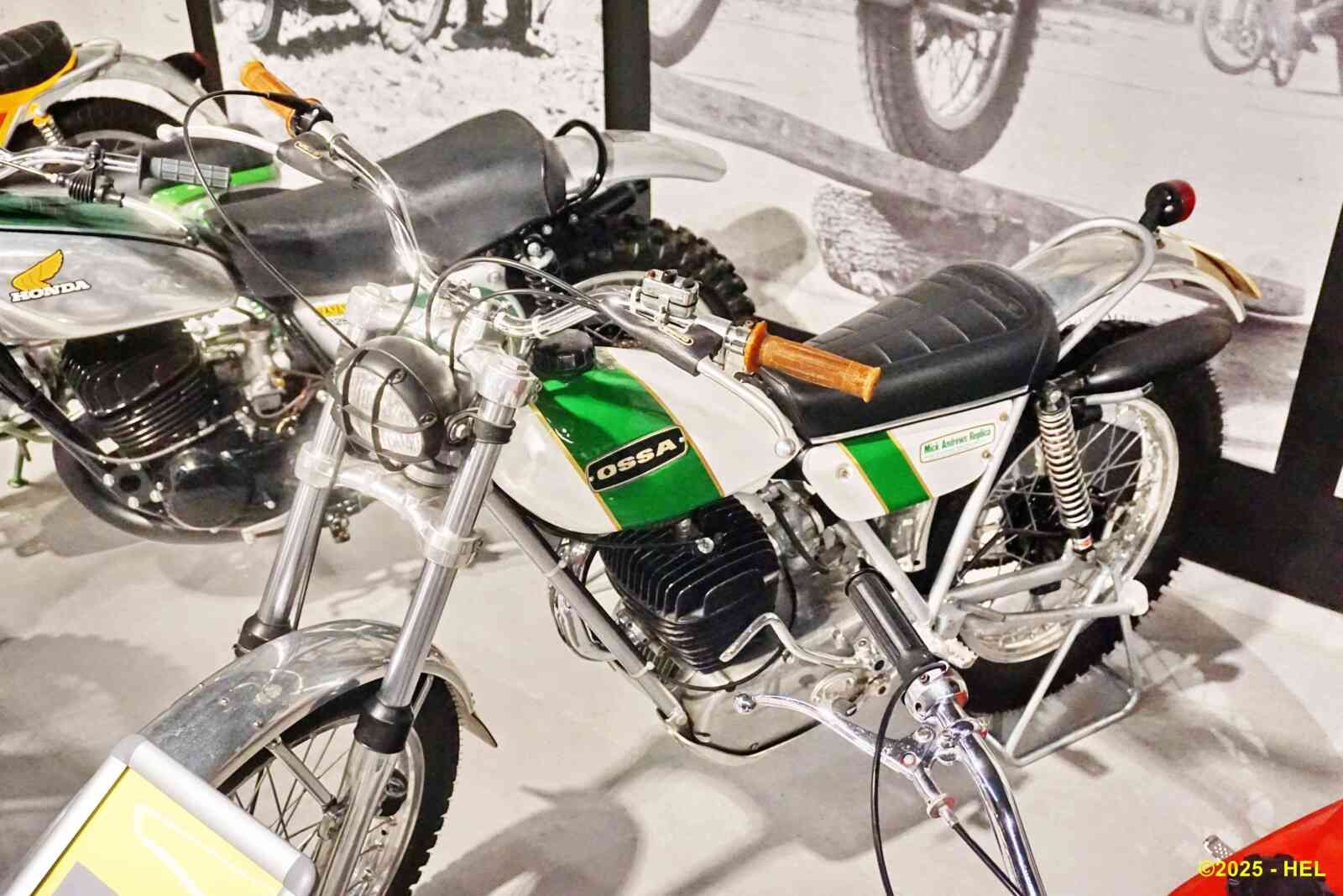 Ossa Mick Andrews replica 250cc_01 - 1972 [E] HL_GF