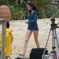 Photos de tournage BD : Edward et Bella jouant aux échecs sur la plage