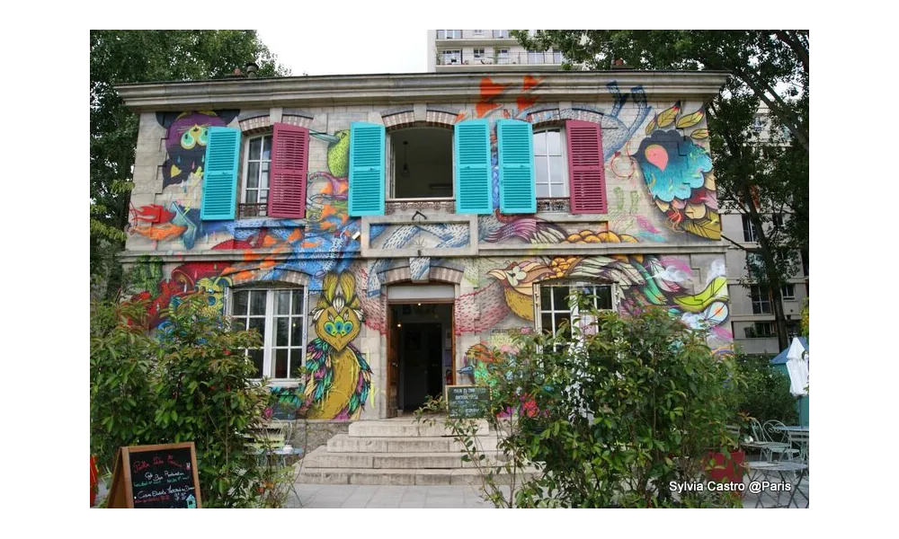 Le Pavillon des Canaux du Bassin de la Vilette