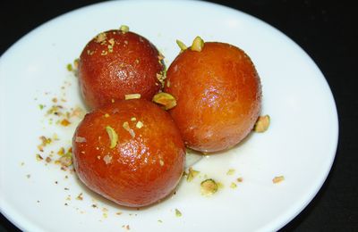 Gulab jamun dessert indien