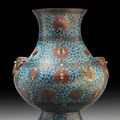 Large jarre hu en émaux cloisonnés. Fin de la dynastie Ming (XVIIe siècle) 