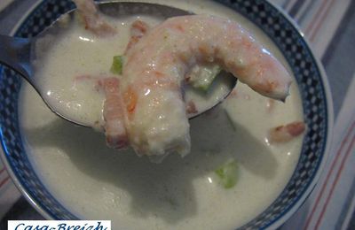 Soupe de concombre aux crevettes