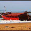 Anglet : le cargo "le Luno" échoué sur la plage de la Barre