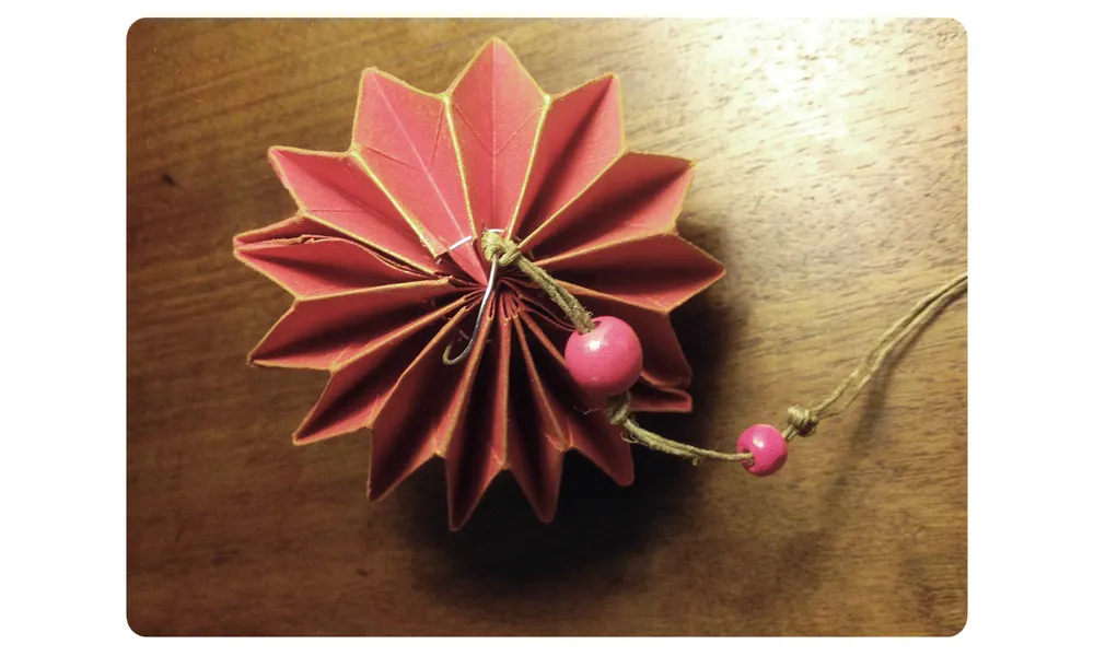 Boule de Noël en Origami et très tendance! 