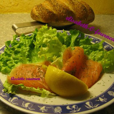 Petit menu : saumon fumé et gambas au miel