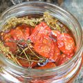 Fêtons tout! Tomates cerise confites pour des cannelés apéritifs aux tomates confites, au chèvre et à la sauge! Yech'ed mat!