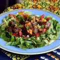 Salade composée aux foies de volailles et aux tomates arbuste