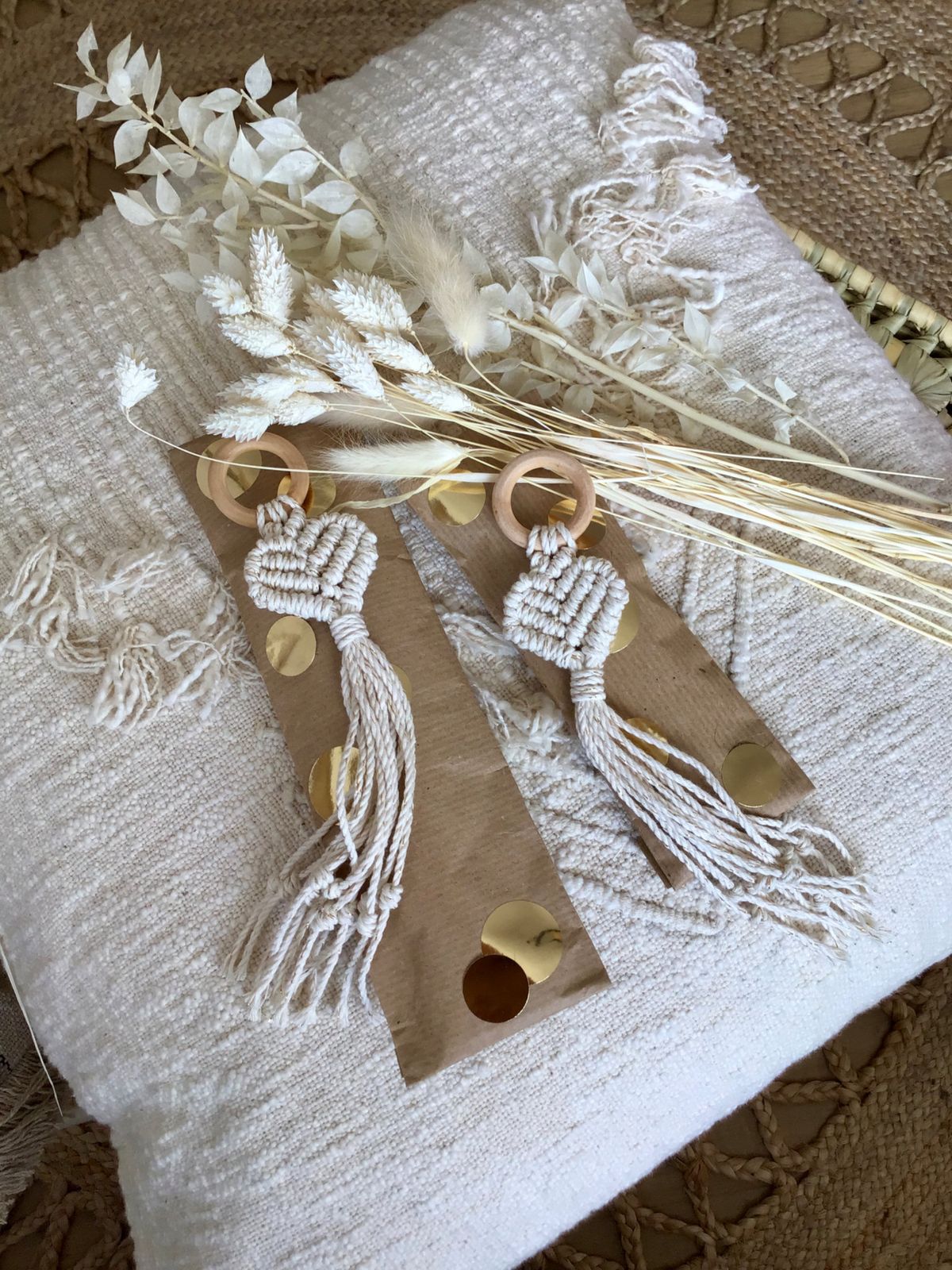 Lot de 2 coeurs avec anneaux en bois
