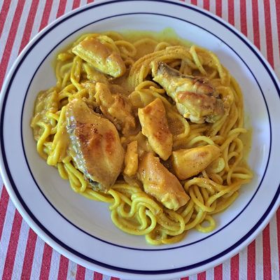 Poulet au citron et tagliatelle fraîches à la sauce citron