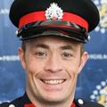 Canada : le policier Andrew Harnett meurt écrasé par une voiture qui avait forcé un barrage. 2 suspects identifiés...
