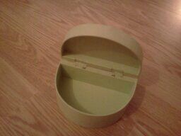 des milliers de secrets dans une si petite boîte