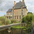 DUCEY-LES-CHÉRIS (50) - Ducey et le château des Montgommery