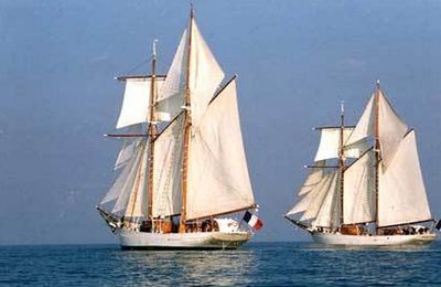 FECAMP: pour les 70 ans de la Libération, des belles dames à voile dans le port...