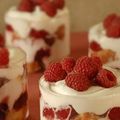 TRIFLE MACARONS ET FRAMBOISES