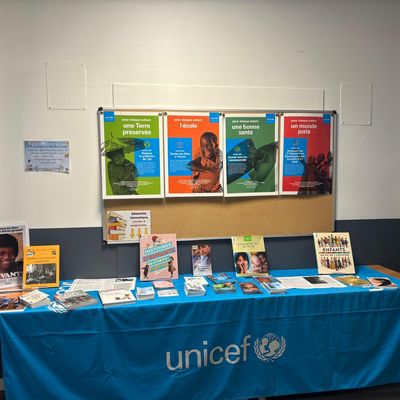 Exposition du club UNICEF au cdi