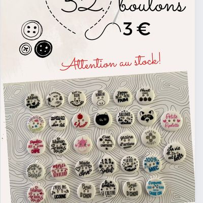 LOT DE 32 BOUTONS A 3€