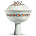 A rare famille-verte 'Peach' stembowl and cover, Qing dynasty, Kangxi period (1662-1722)