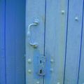 Porte bleue