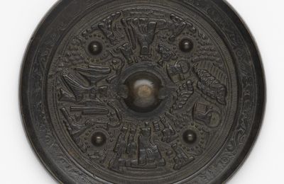 Mirror with figure groups, chariot with horses, Song dynasty (960-1279)