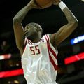 A 42 ans, Mutombo pense toujours à la NBA et s'engage pour le Congo