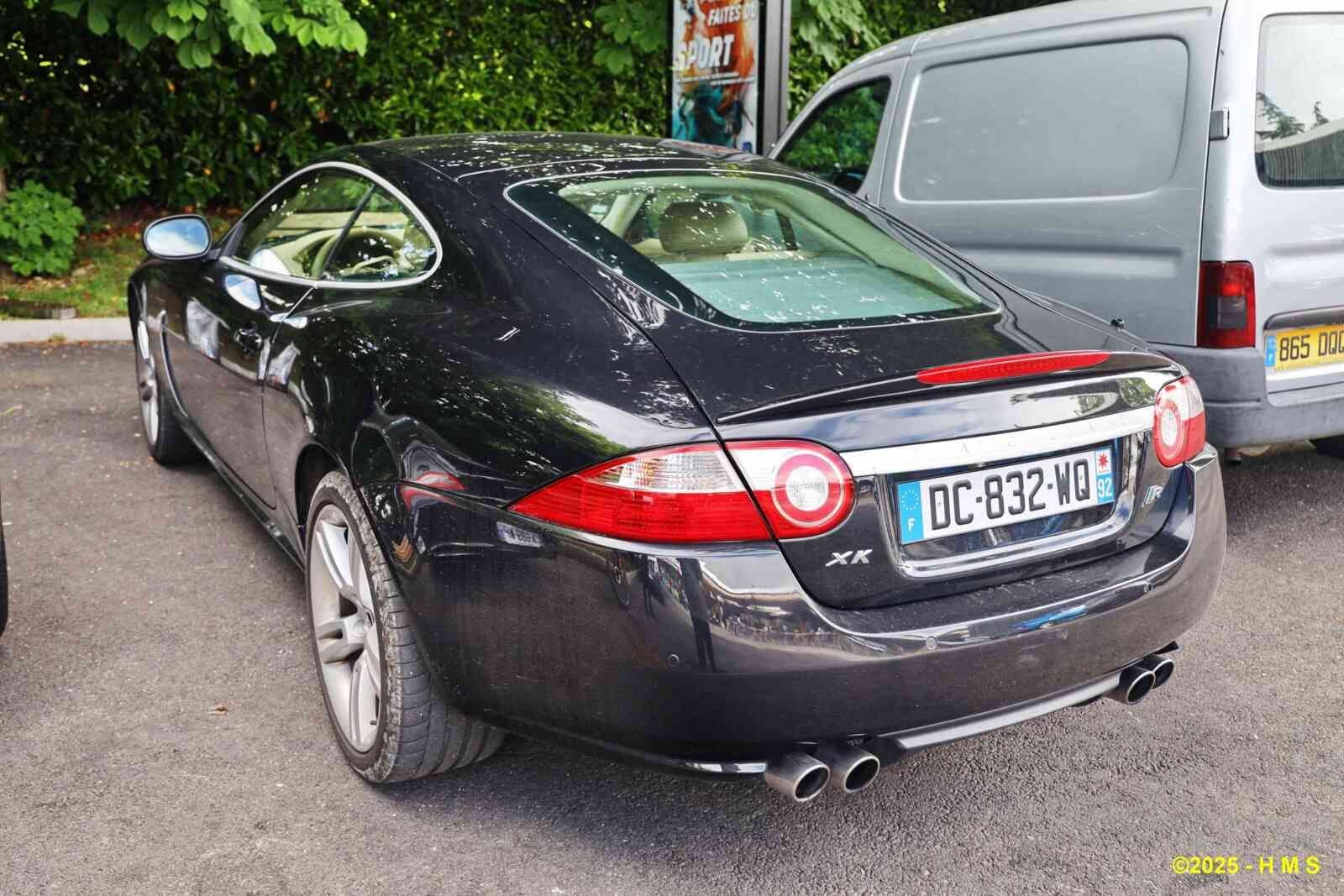 Jaguar XKR Turbo_02 - 2011 [UK] HL_GF