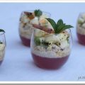 Verrine de céréales gourmandes au lait et sa salade de fruits sur une gelée de tisane de fruits rouges