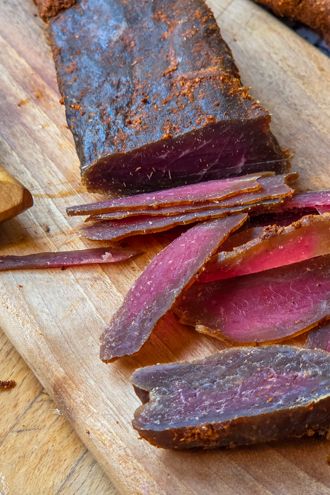 Pastirma  - viande séchée aux épices - @GregCookAndRoll - www.cookandroll.eu