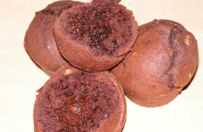 Muffins chocolat et noix au coeur de caramel
